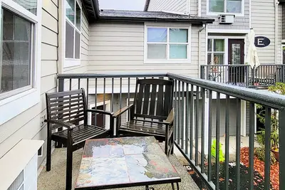 Image de Spacious Modern Condo By Columbia Waterfront