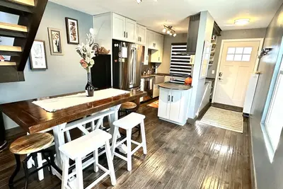 Image de Perfect location! ! Close to Cu and Pearl St. Mall