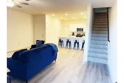 Image de New construction 3 Bedroom Townhouse