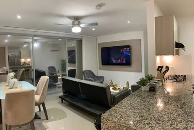 Image de Luxury condo & amazing views & amenities