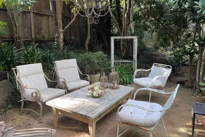 Image de In The Heart Of Montecito, 2br 2ba Home 6 Month Rental