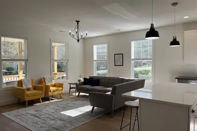 Image de Bright Mountain Farmhouse Sleeps 6 Dogs Welcome