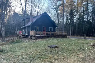 Image de 3bed/1bath Ski Camp located One Mile from base lodges.