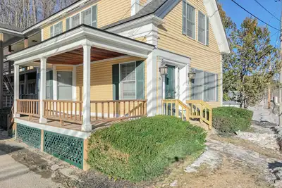 Image de Well-appointed studio right downtown - less than a mile to Okemo Mountain