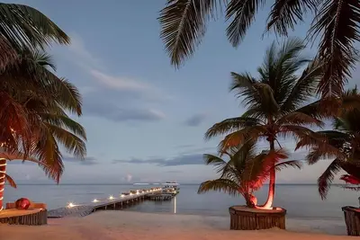 Image de Ideal Island Location on the Beach Just a Few Minutes from Boca Del Rio Park!