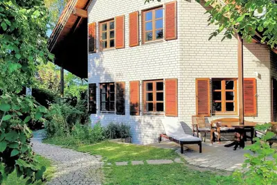 Image de Family-friendly & relaxed with sauna & calm garden