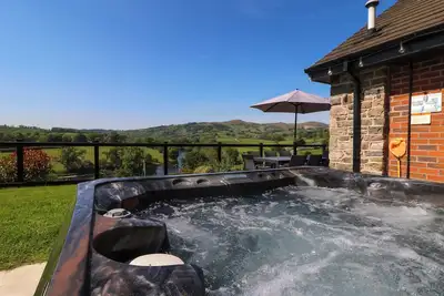 Image de Pen Y Banc, pet friendly, with hot tub in Builth Wells