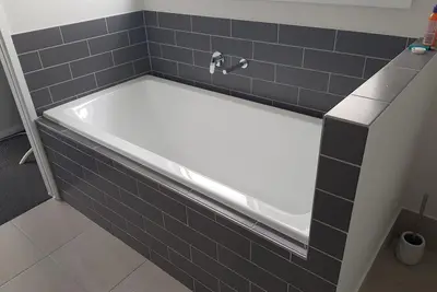 Image de Two Story Hampton Home close to beach and shopping Centres