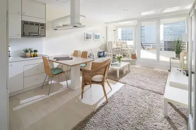 Image de 4-star maisonette apartment with balcony and side sea view