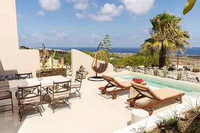Image de Luxury Villa 3 Bedrooms with Outdoor Jetted Pool and Sea & Sunset View