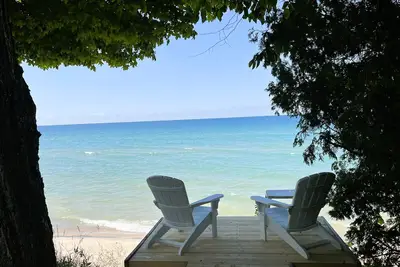 Image de Incredible Lake Michigan views/sunsets. Intimate cottage with sandy beach.