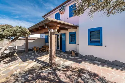 Image de Maison de vacances \"Sottotorre 1\" près de la mer avec jardin privé et climatisation