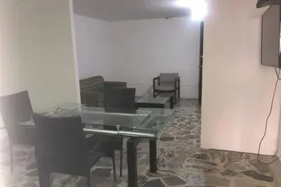 Image de Comfortable, large, central apartment, well located - Apto 203