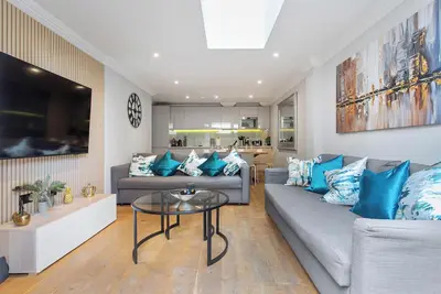 Image de Brand New Development. 5 Star Luxury flat with garden