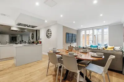 Image de Luxury Duplex In New Development