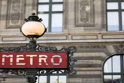 Image de In A Typical Parisian Style With Parquet Flooring, & Mouldings-La Louvre