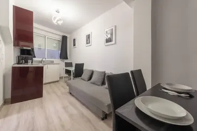 Downtown Cozy Studio Apartment Gran Via | A053