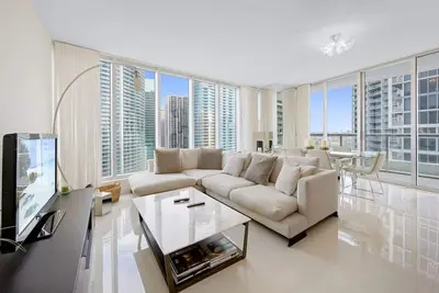 Image de Luxurious Icon Brickell 2br - Bay View & Pool Access