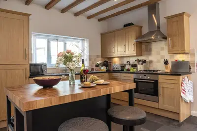 Image de 2 chambres à coucher à Brixham