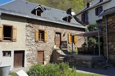 Image de A 8 kilomètres de Luchon - Gîte De La Prade 10 personnes, 3 Epis avec piscine