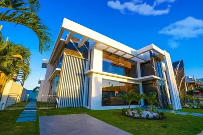 Image de The Second Coming of Luxury Villa