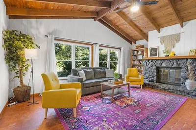 Jeff Gnv Home #1 · Renovated 3/2+ bonus, Heart of Gville, Uf+Springs
