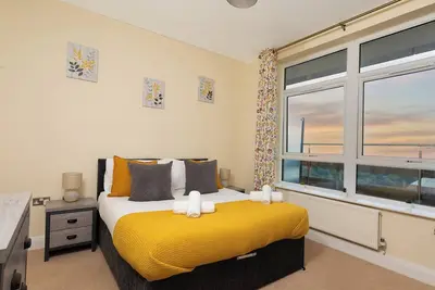 Image de 2 chambres à coucher à Ashford