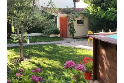 Image de House with garden in a quiet and green setting