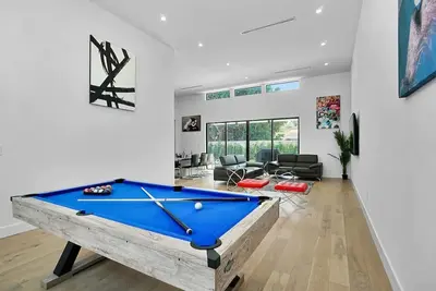 Image de Villa Rav 4brm/3bth Pool, Hot Tub and Parking