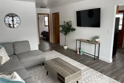 Image de Bright & Cozy Apt-Self Check-In