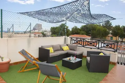 Image de Joli appartement pour 5 personnes avec climatisation, piscine, Wifi, terrasse et parking