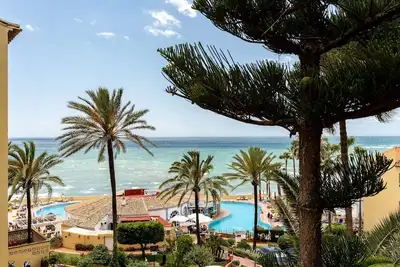Image de Charmant Appartement en Bord de Mer à Dona Lola, Cala de Mijas, Mijas Costa, Costa del Sol - Claudia Cs201