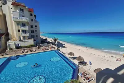 Image de 3 Bdr Penthouse w/ Ocean view and Beach Access