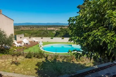 Image de Gîte à Montbrun-des-Corbières avec piscine