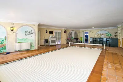 Image de Belle maison de vacances avec piscine