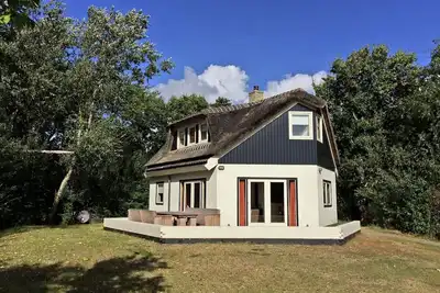 Calme dans votre villa au milieu des dunes