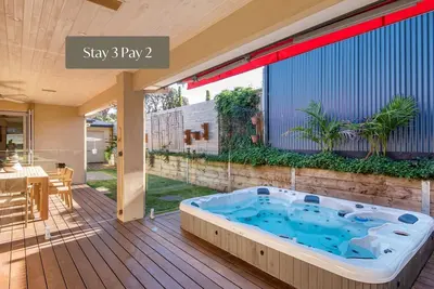 Image de Luxury and Style on Pasadena with large spa