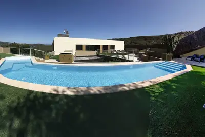 Image de VillaBarcelonaCoast-Pool, Bbq, A/C, Beaches (5' by car), Barcelona (25' min), Wifi