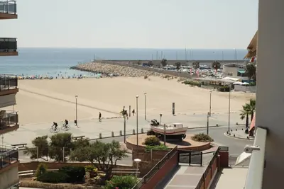 Image de Appartement face à la mer avec balcon et parking à Torredembarra