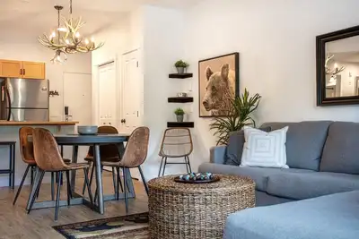 Image de 102 - 101 Montane Road · Stunning condo w/ Pool, Hot Tubs, Gym