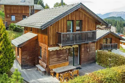 Image de Chalet spacieux à Annaberg-Lungotz avec sauna