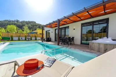 Modern Design 2 Bedroom Private villa Located in Fethiye / Seydikemer