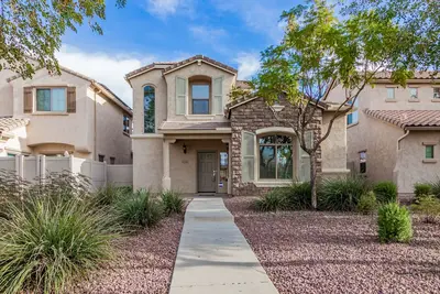 Paradise In Phoenix Gated Community.