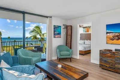 Image de 2/2 Modern & Elegant Penthouse Oceanfront Vistas