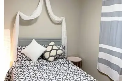 Lovely 3 bedroom in Queens