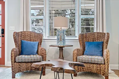 Image de Beaufort Cottage very close to downtown.