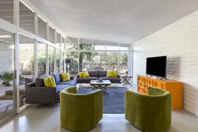 Image de Mid-Century Modern Wow