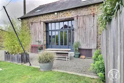 Image de La Grange aux Portes des Ecluses