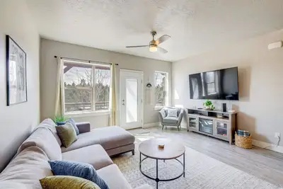 Image de 2 Mi to Payette Lake: Mtn-View Getaway w/ Balcony