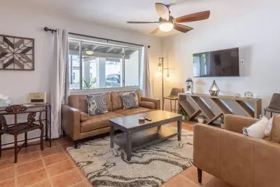 Image de Downtown Tempe Maple-Ash Patio Home Steps from Asu